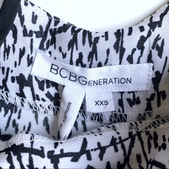 BCBGeneration Size XXS Geo Print Cami Tank Top - Picture 7 of 12